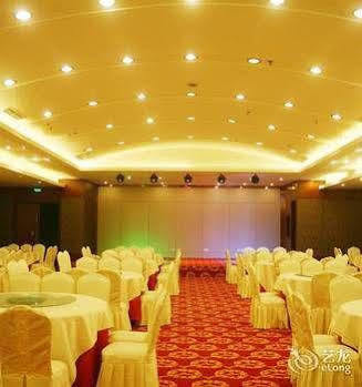 Wu Liang Ye Grand Hotel Chengdu Zewnętrze zdjęcie
